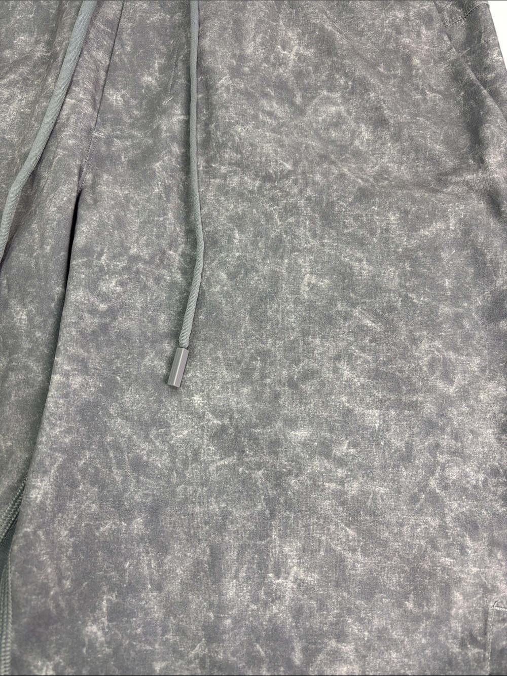 Mens Lululemon T.H.E. Short 9" Linerless Shorts Gravel Dust Asphalt Grey S 34W - Picture 2 of 6